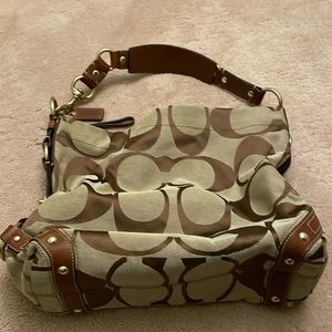 Coach signature large c print bag